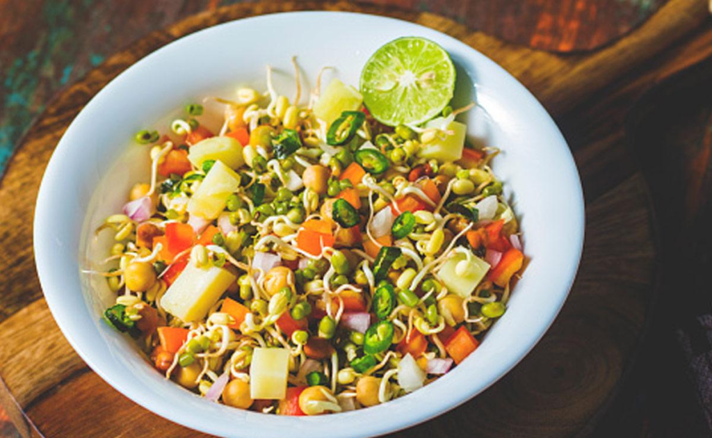5 Indian Breakfasts Under 300 Calories That Keep You Full Till Lunch Dietician in Mumbai